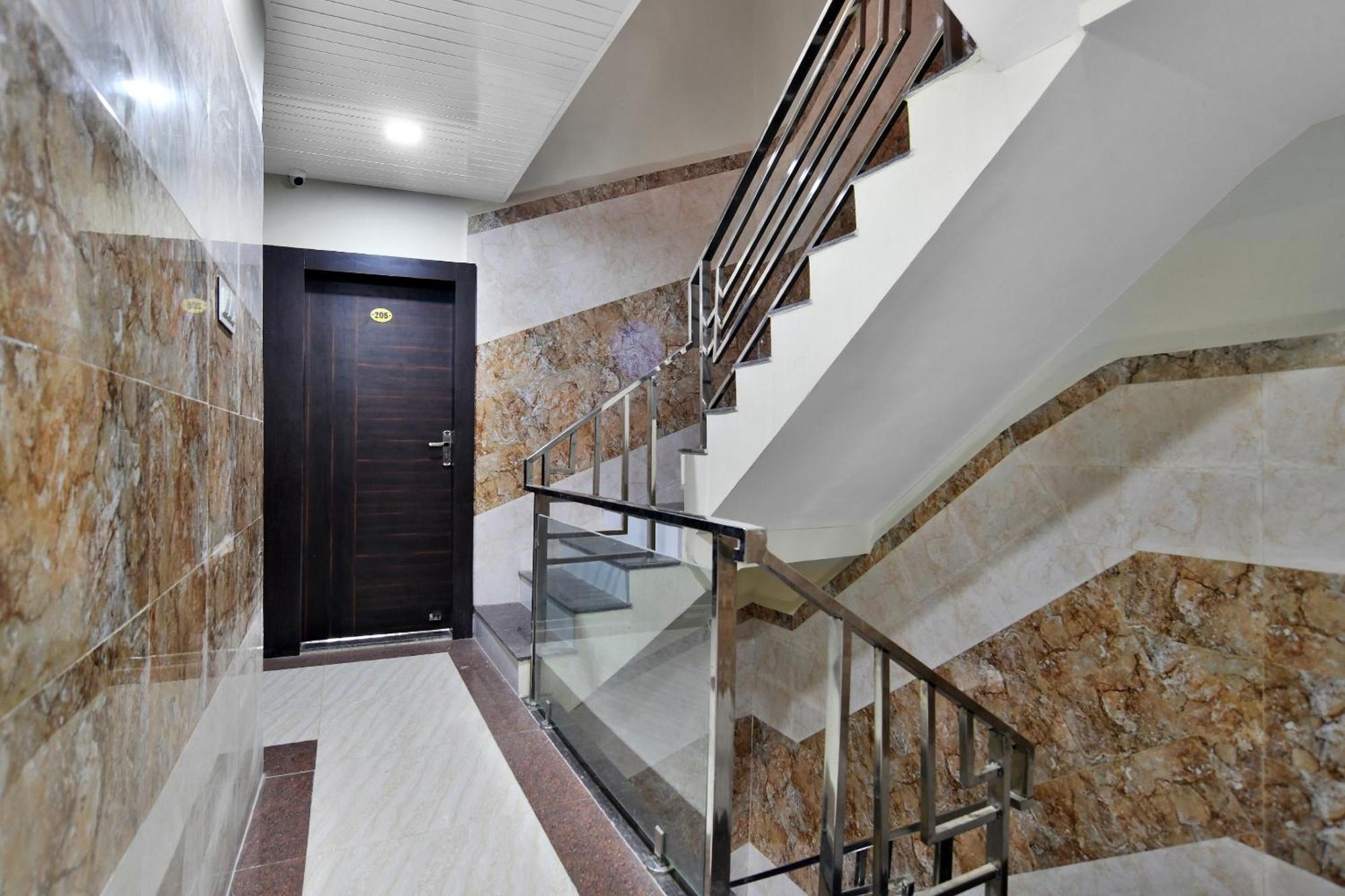 Hotel O Zodiac Ιντόρ Εξωτερικό φωτογραφία